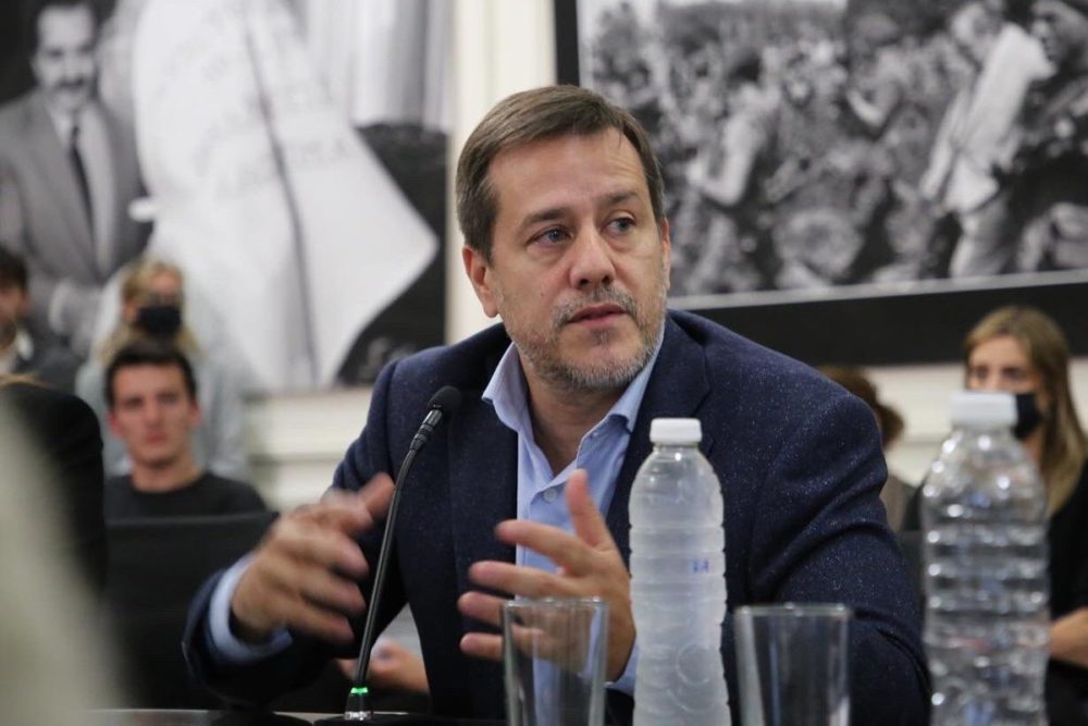 Mariano Recalde: “Proponemos levantar el secreto fiscal, bursátil y bancario”