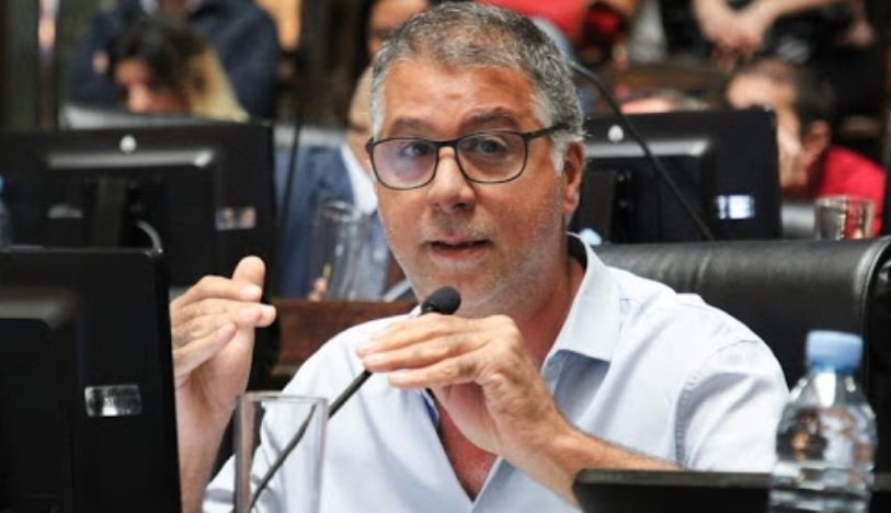 Javier Andrade: “Presentamos el pedido de interpelación a Larreta y la renuncia de Marcelo D’Alessandro”