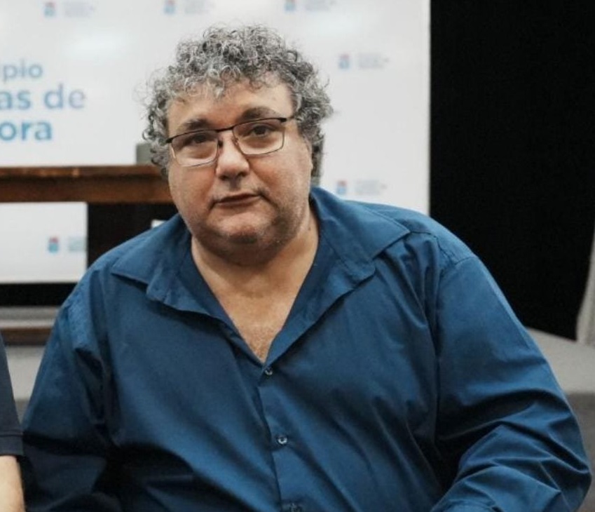 Leonardo Fernández: “El DNU quiere borrar de un plumazo a los farmacéuticos”