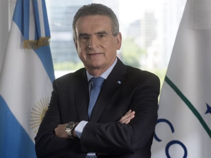 Agustín Rossi: “Hay que ser contundentemente opositor a todo lo que surja del gobierno de Milei”