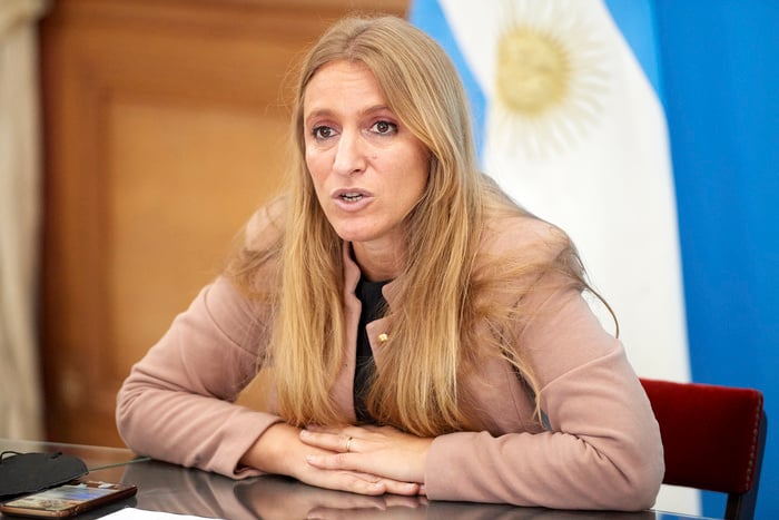 «Menen no puede seguir siendo presidente de la Cámara»