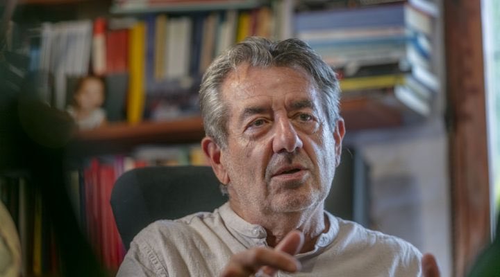 “La voz del Papa denunciaba las atrocidades del capital como ninguno”