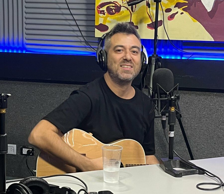 «El uruguayo es muy introspectivo»