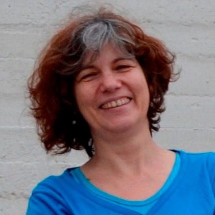 “La interacción con lo digital genera hábitos que dificultan el aprender a leer y escribir”