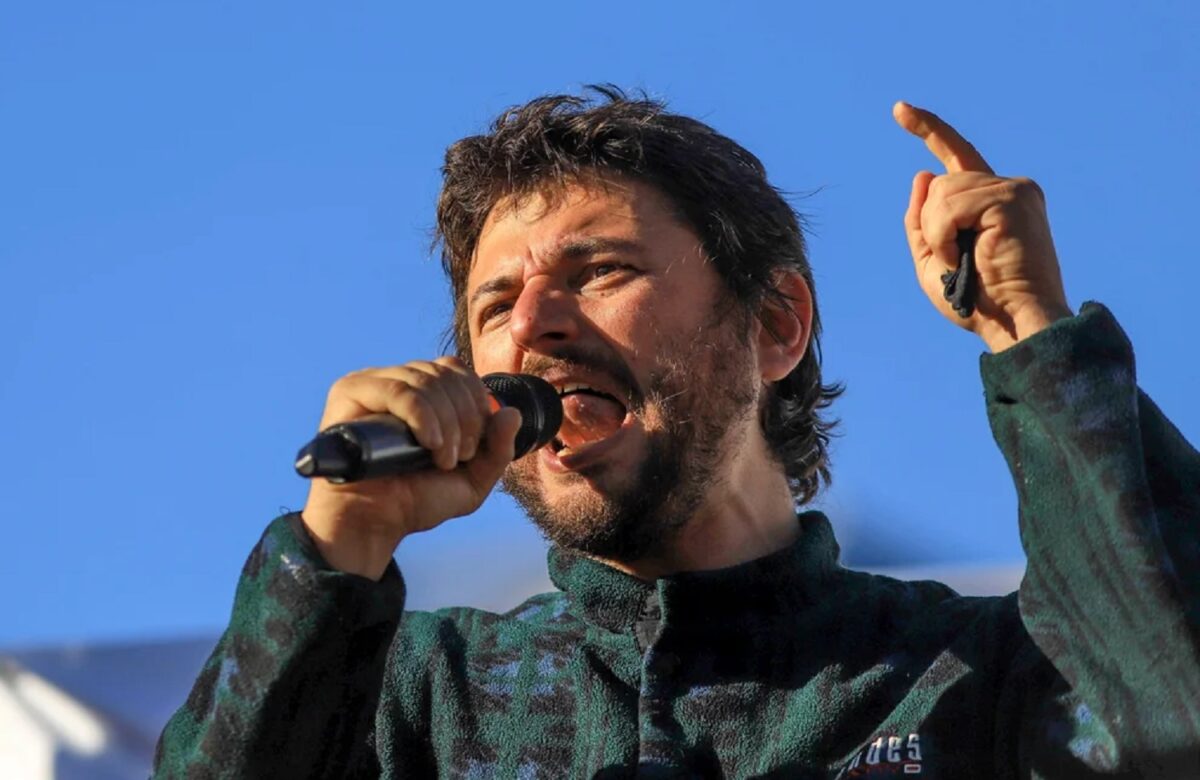 «Cristina sintetiza los derechos que se está robando el gobierno»