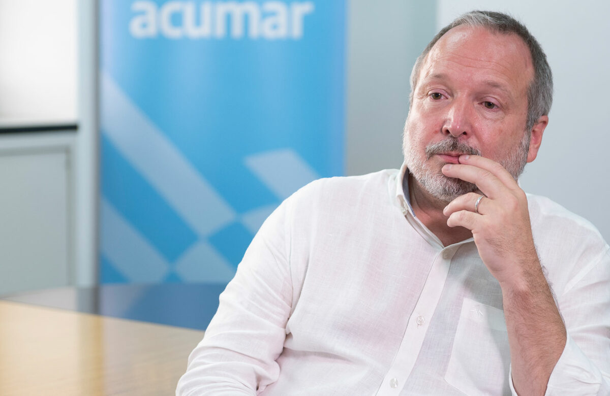 «La democracia está herida»