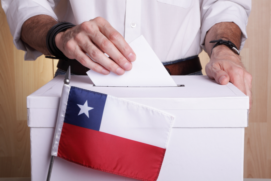 Elecciones en Chile: «Kast lidera las encuestas para ser presidente»