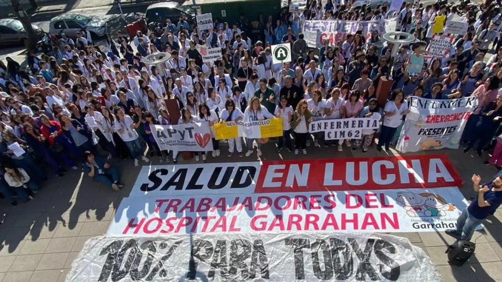 «Los médicos residentes están trabajando bajo amenaza”