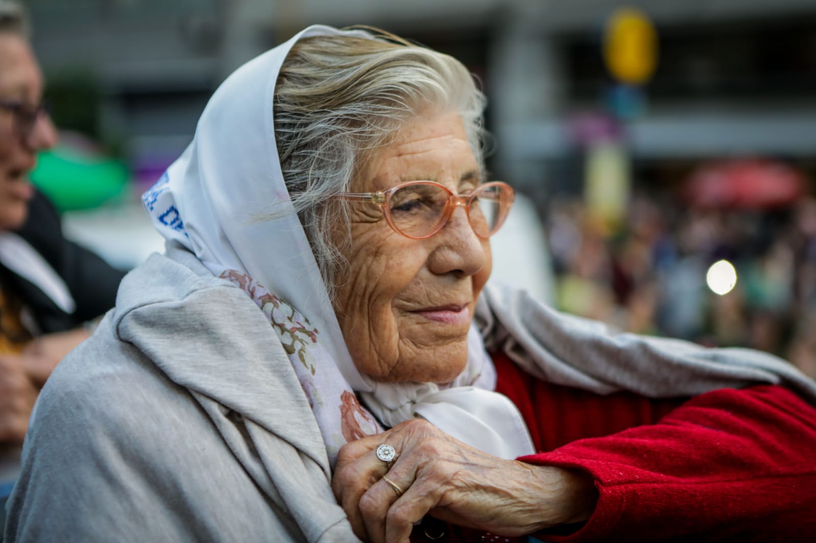 A Azucena Díaz, Madre de Plaza de Mayo