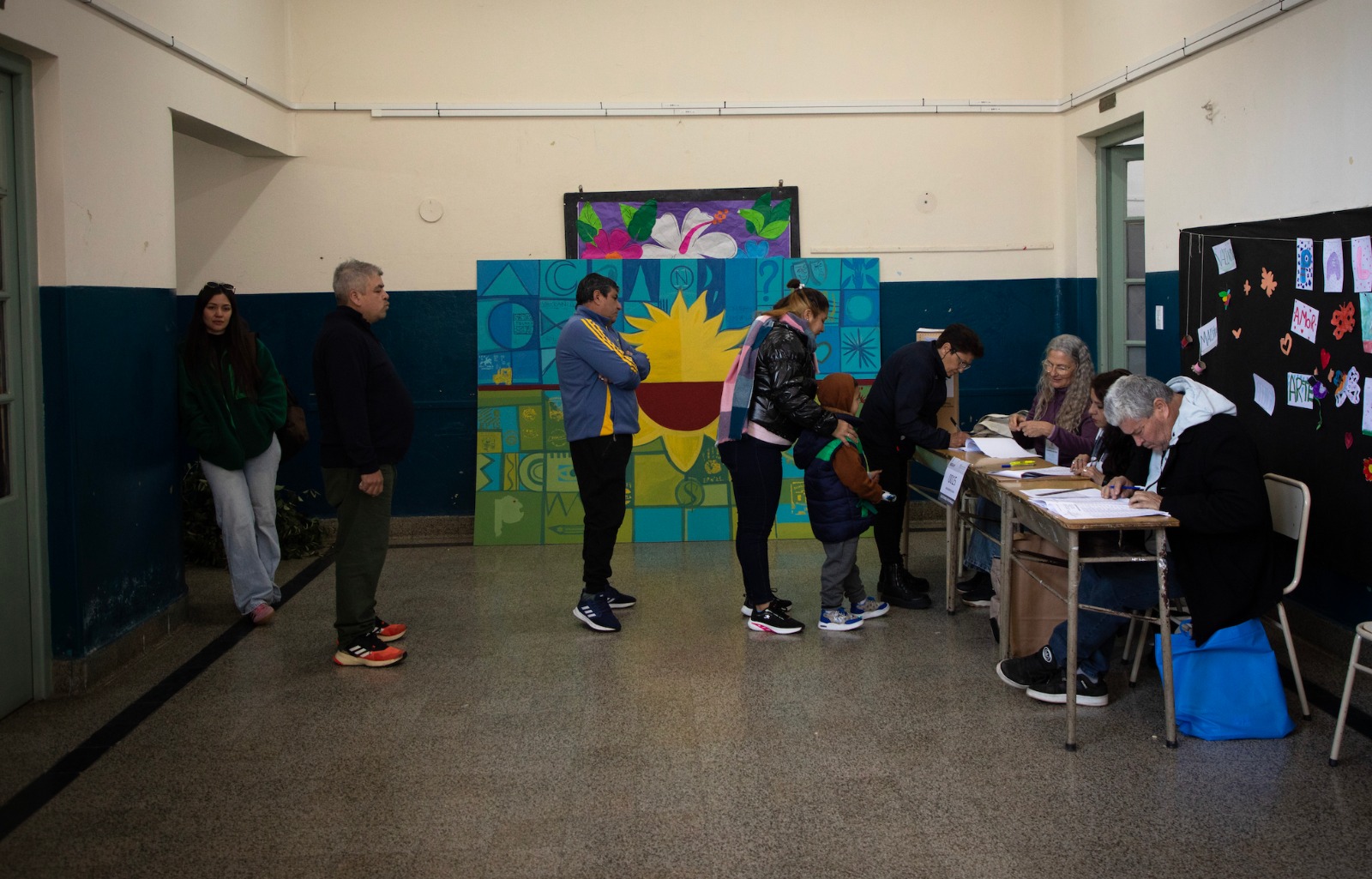 «La participación va a superar el 60 por ciento».