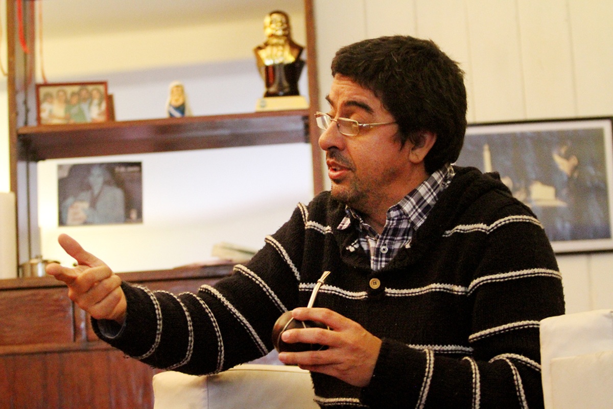 «La Corte y Comodoro PY son dos delincuentes y en el Congreso está lleno de escorts»