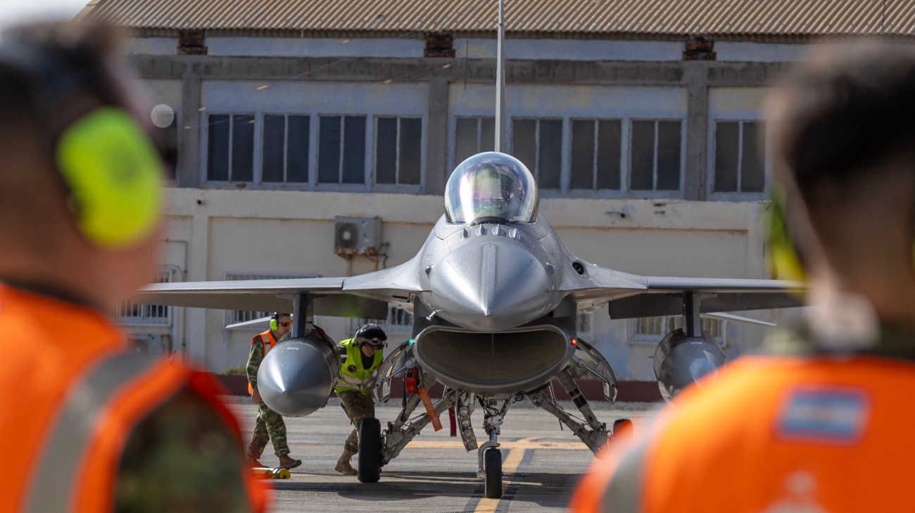 «Los aviones F-16 que compró el gobierno no eran la mejor opción»