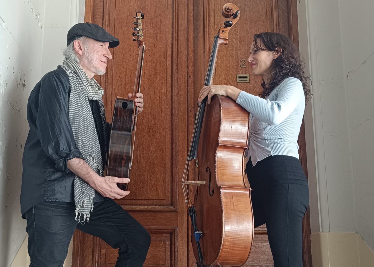 Quique Sinesi y Astrid Motura en La Tarde Con Carlos Polimeni