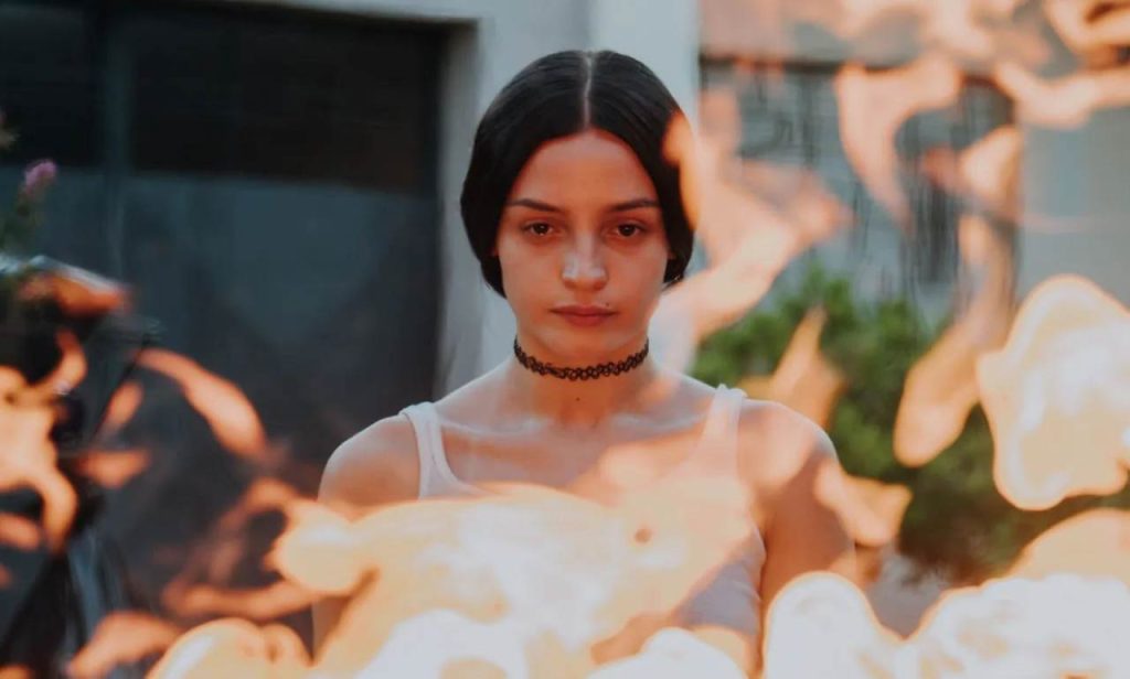 «El terror no está en lo sobrenatural, está en lo cotidiano»