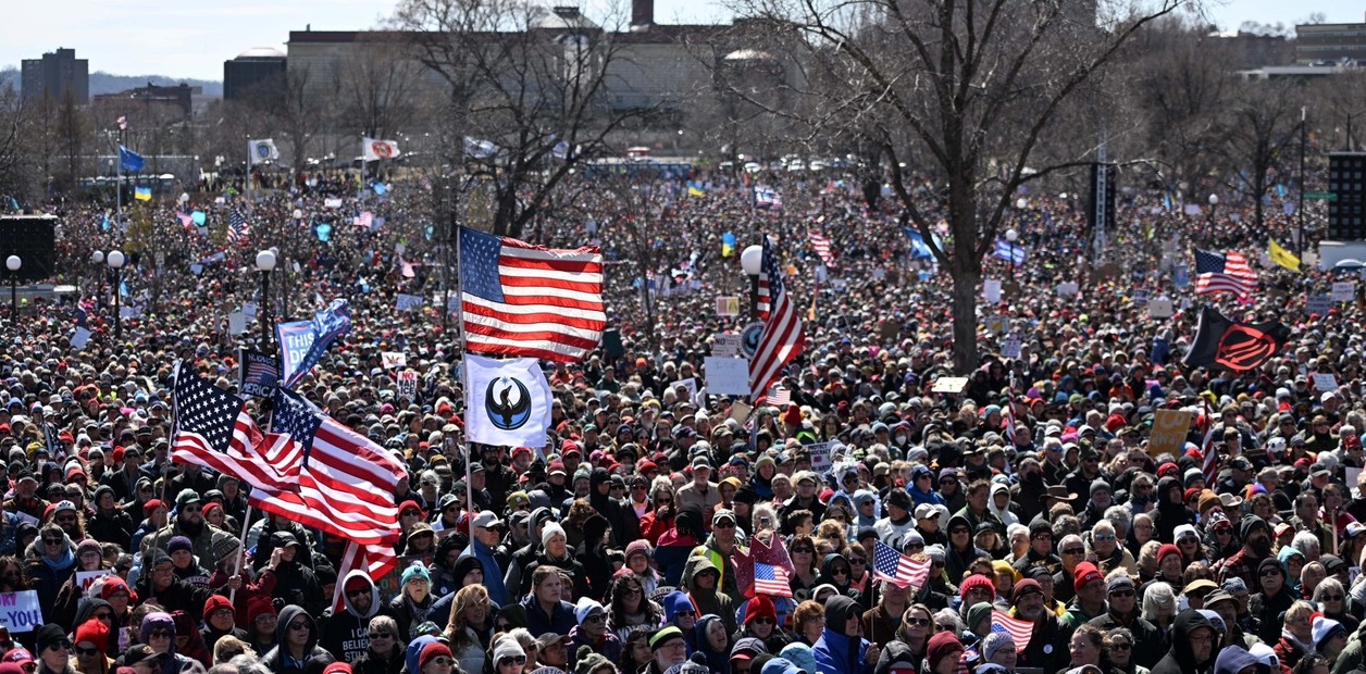 EE.UU: Manifestaciones masivas contra Trump