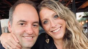 ¿Quién pagó el viaje de Adorni en jet a Punta Del Este?