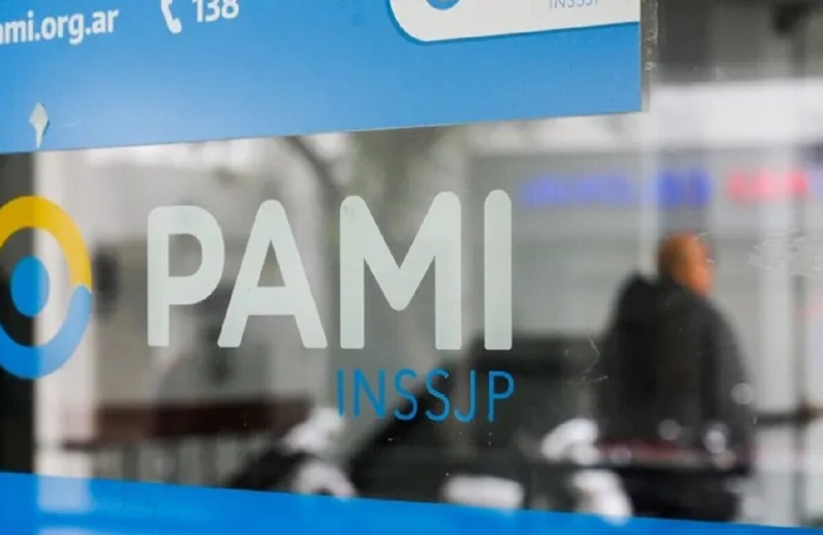 «Se reduce el ingreso de los médicos en más del 50%”