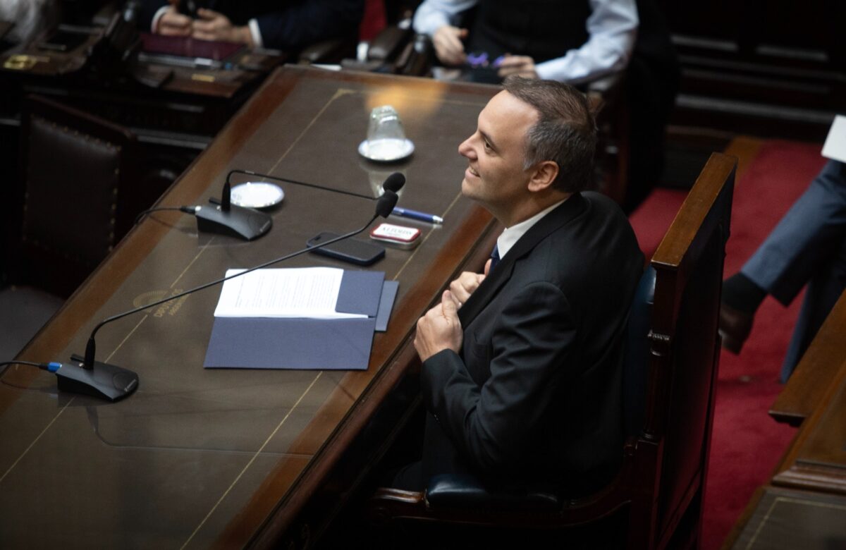 Adorni y el circo facho