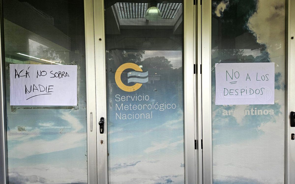 Alertan por el despido de 240 trabajadores en el Servicio Meteorológico Nacional