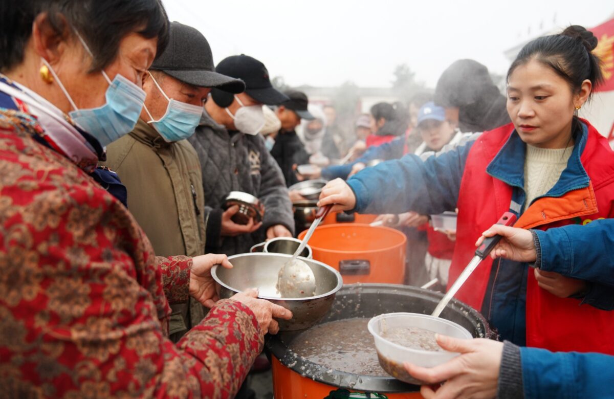 China ya no espera a que sean pobres