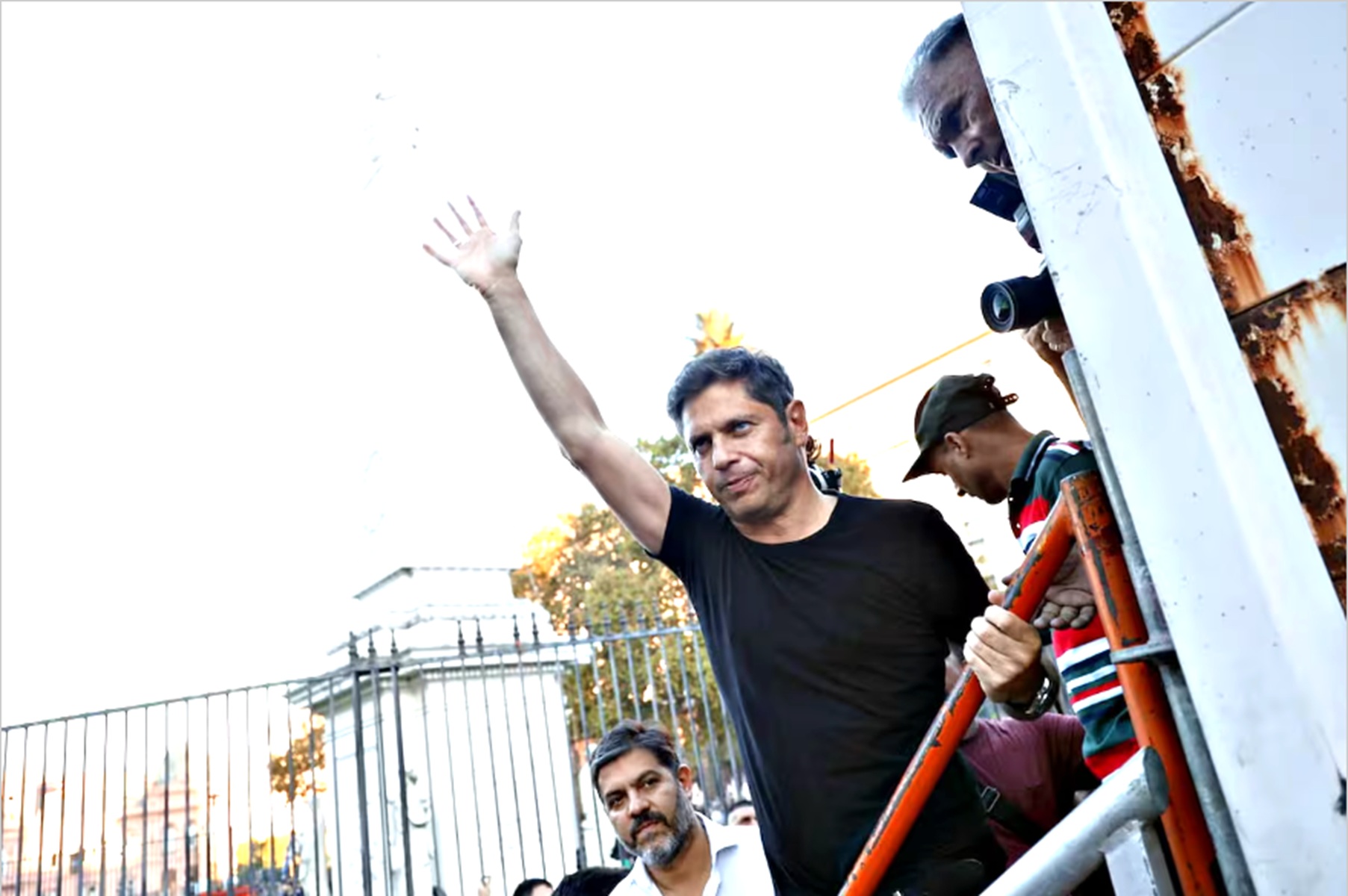 Axel Kicillof: «Están destruyendo nuestro futuro»