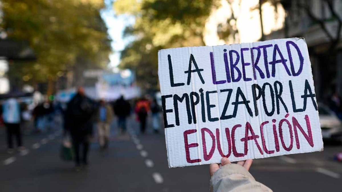 El sueño argentino del hijo profecional