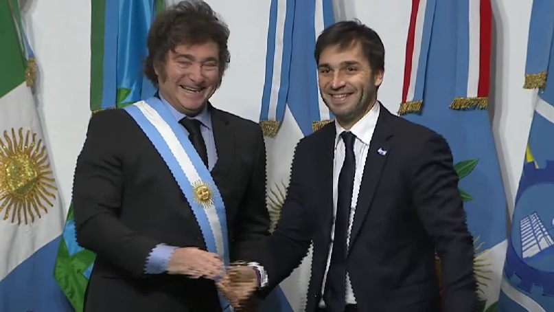 Chubut: docente increpó al gobernador por los bajos salarios