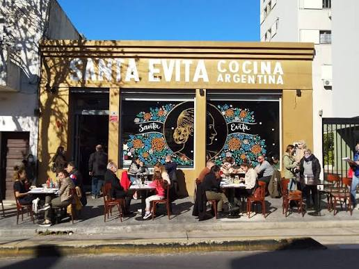 Cierra el Santa Evita