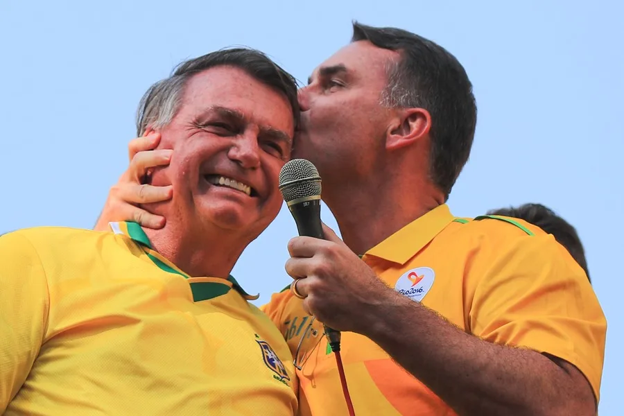 «La derecha brasilera le dio la espalda a Flavio Bolsonaro, no a Jair»